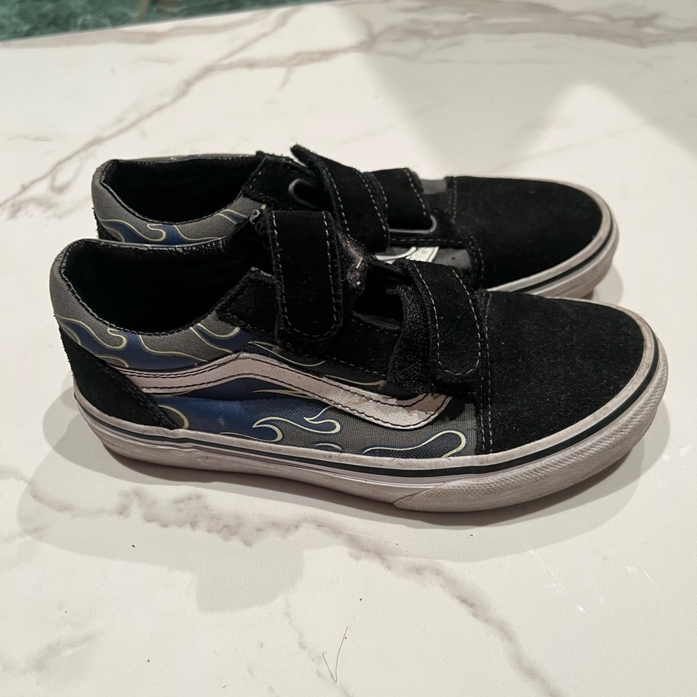 vans - Picture 2 of 7